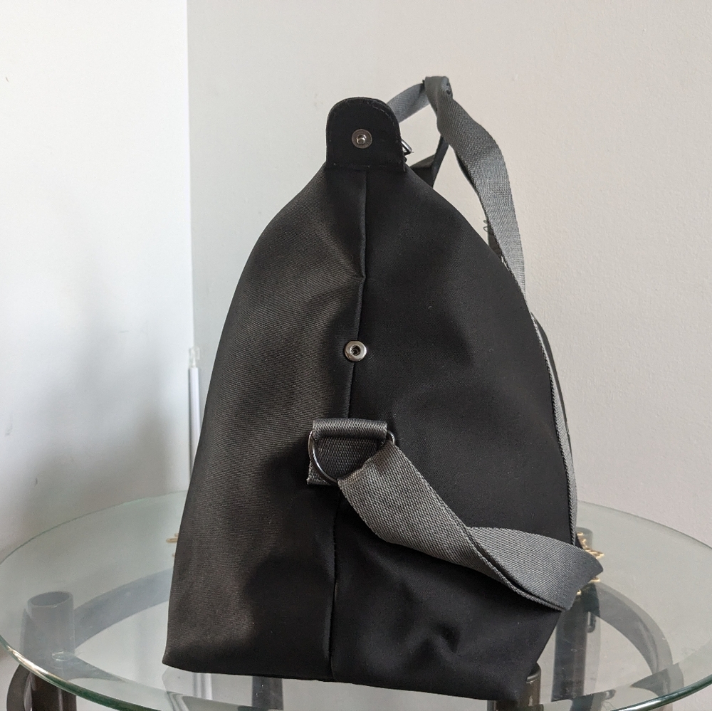 Coach - Picture 6 of 11